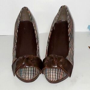 Miss Me Razzle Women's Shoes Cone Heel Tapestry Faux Leather Career Evening 6
